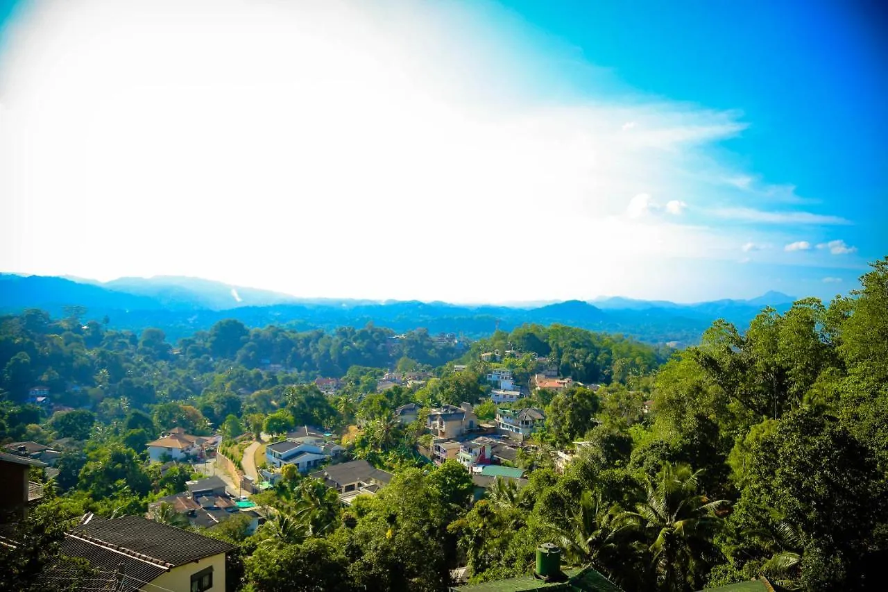 The Views Kandy - 360 Mountain View